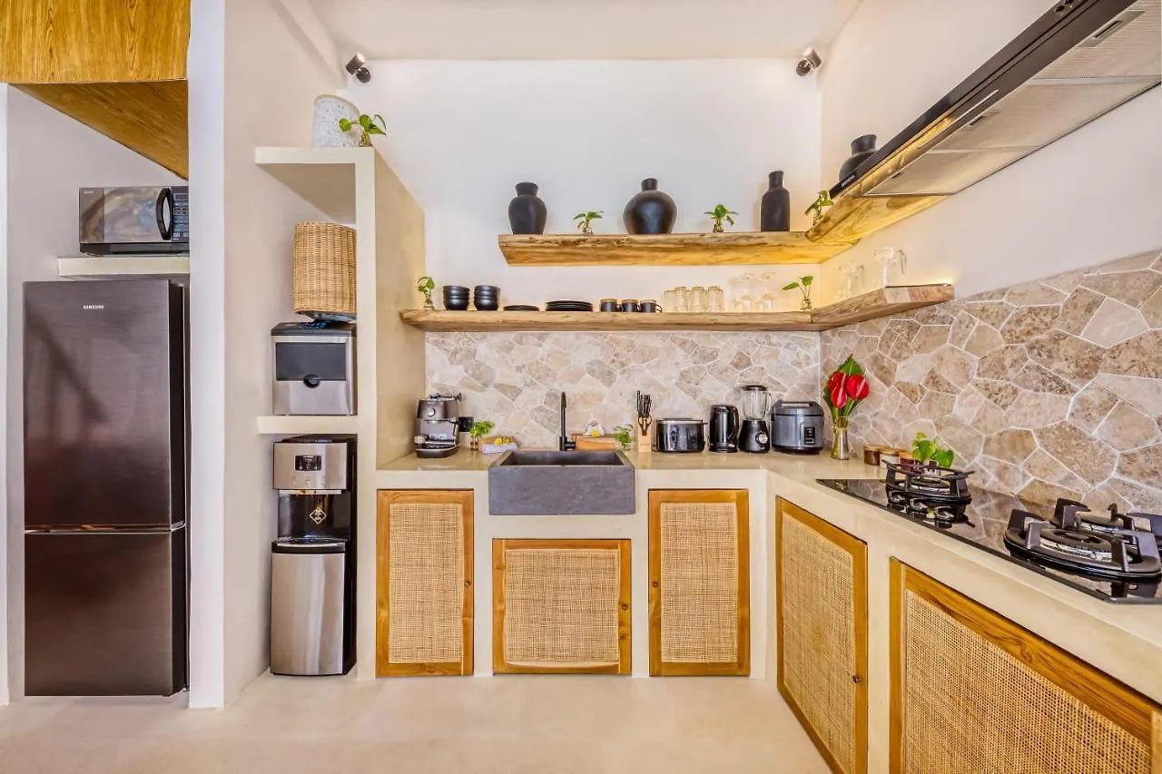 Villa Waikiki - Brand New 4Bdr With Huge Pool Seminyak 0*,  Indonezja