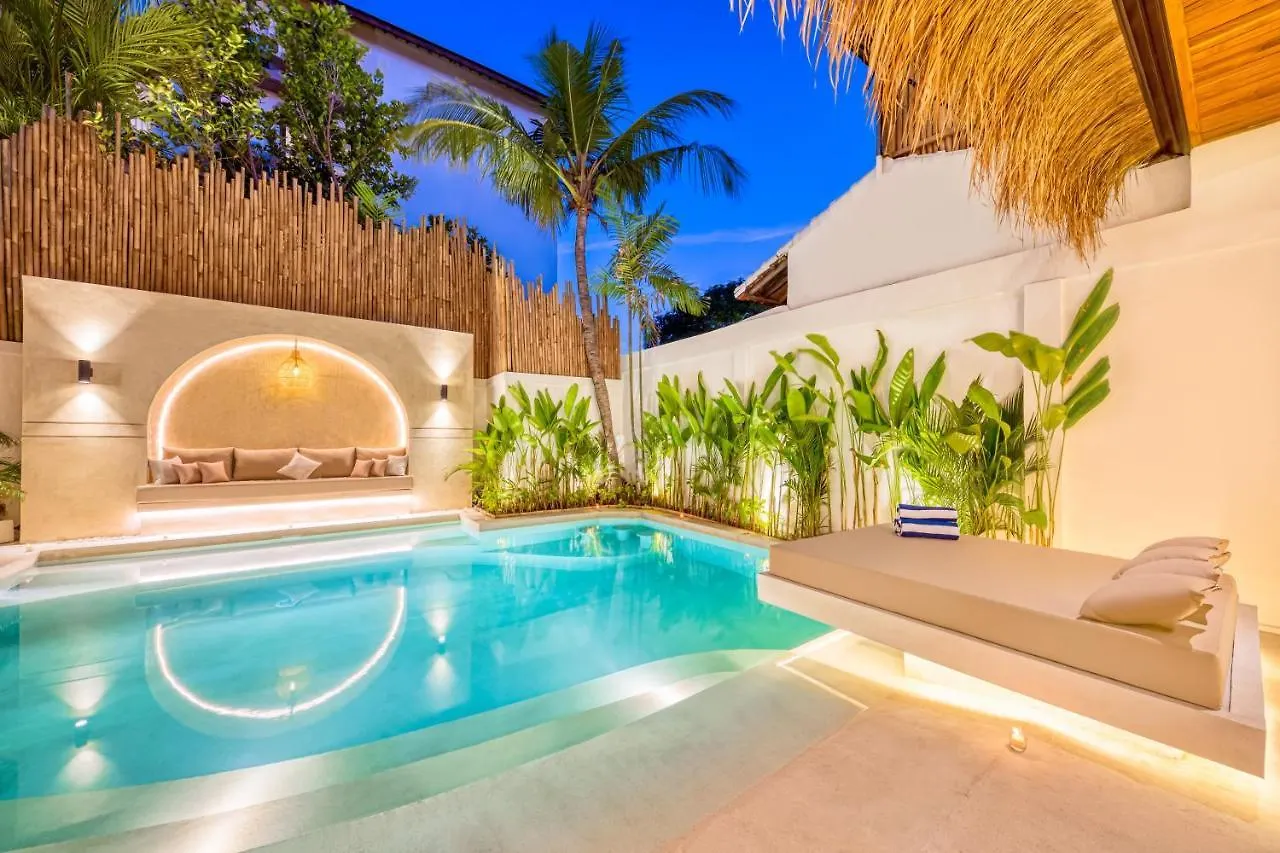 Villa Waikiki - Brand New 4Bdr With Huge Pool Seminyak