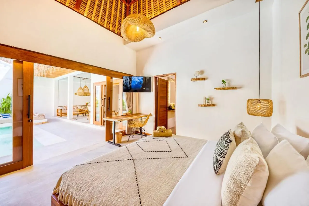 Villa Waikiki - Brand New 4Bdr With Huge Pool Seminyak